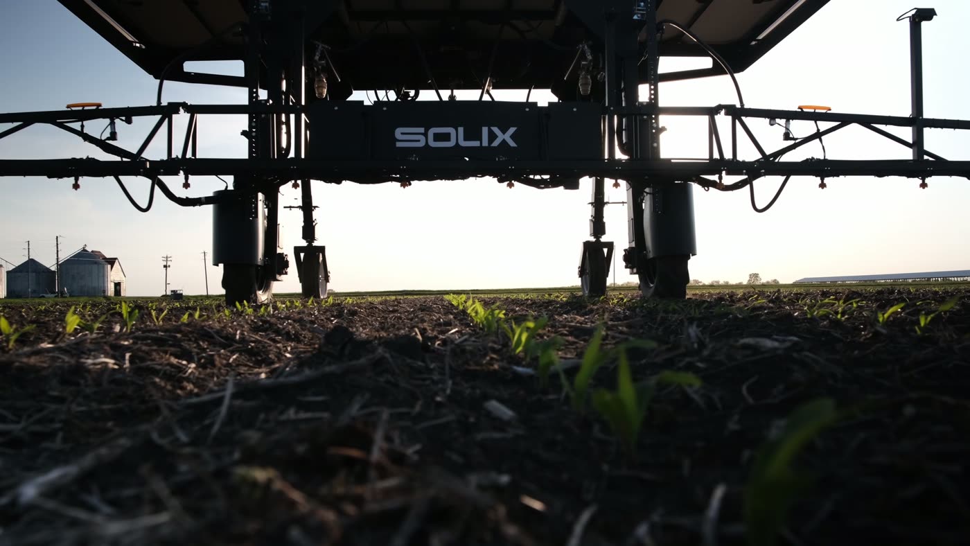 Solix targeting an individual weed between crop rows